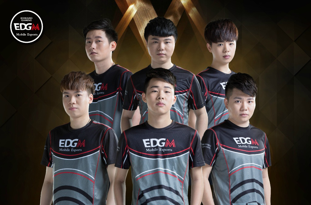 作出任何回 作出任何回