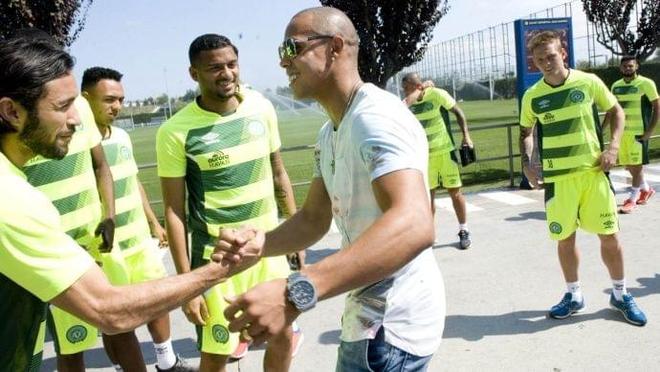 球教练所欠 球教练所欠